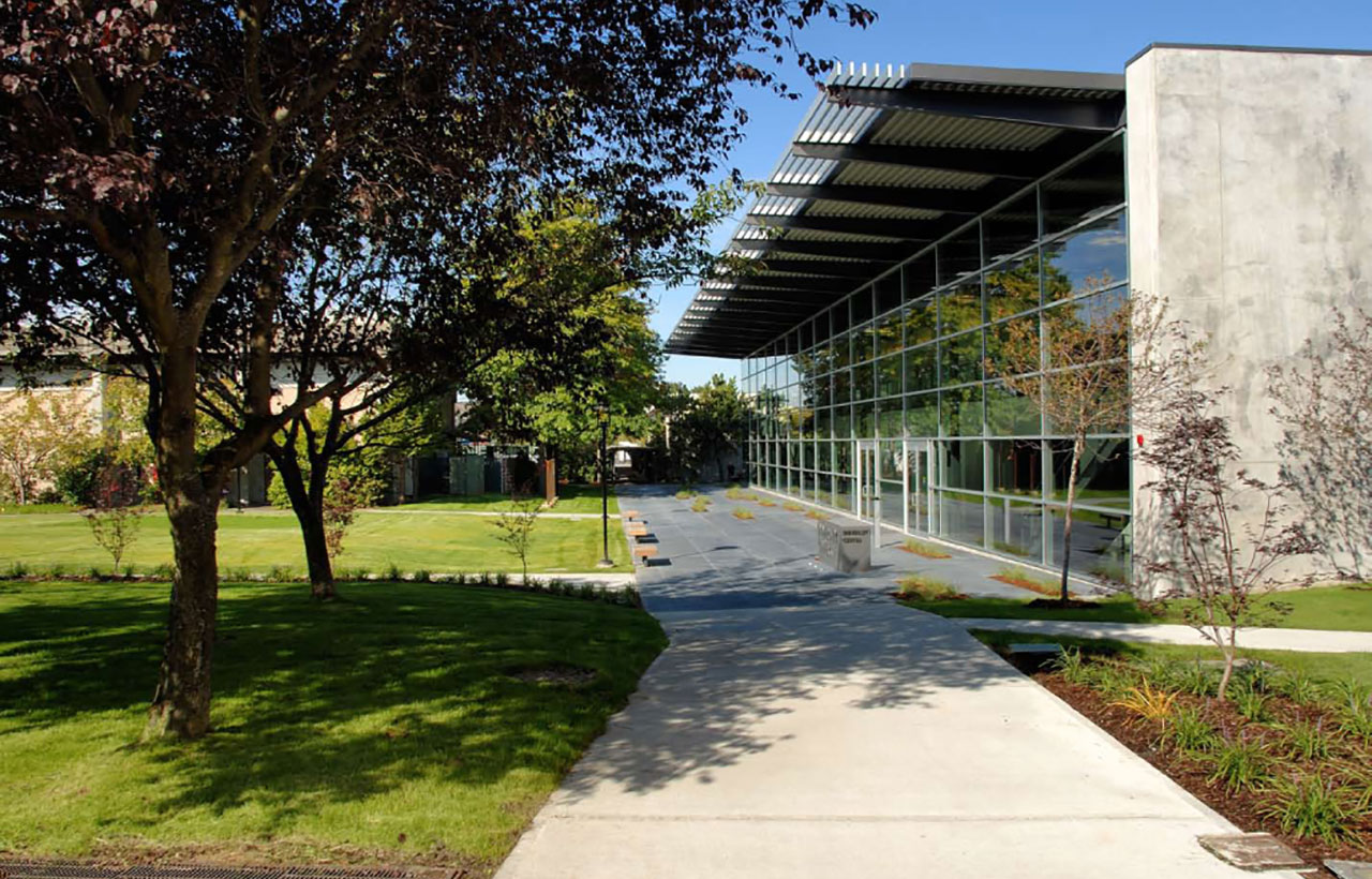Exterior side view of the Extension Program Building at South Seattle College, designed by a sustainable public works architect firm in the Seattle area