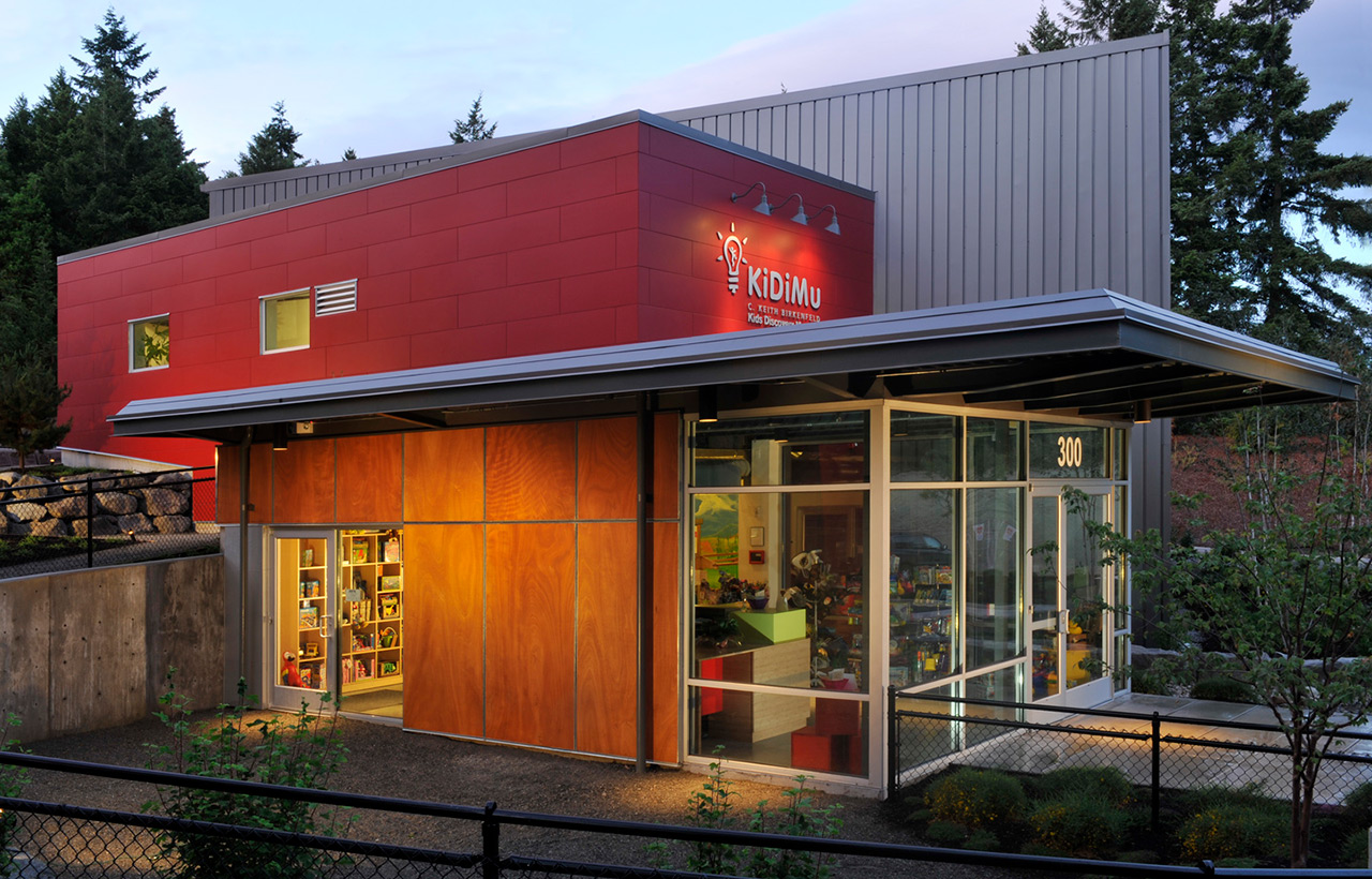 Exterior elevation view of Kid's Discovery Museum, designed by sustainable public works architecture firm in the Seattle area 
