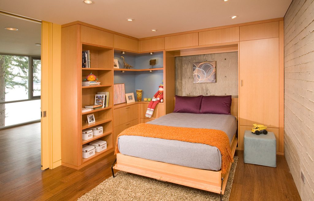 Hansen Road House, Interior, Convertible Bedroom. Residential architecture designed by sustainable architect.